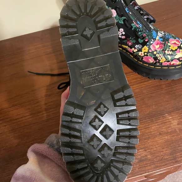 Dr. Martens Sinclair Floral Mashup - Black Floral Combat Boots - Picture 3 of 6